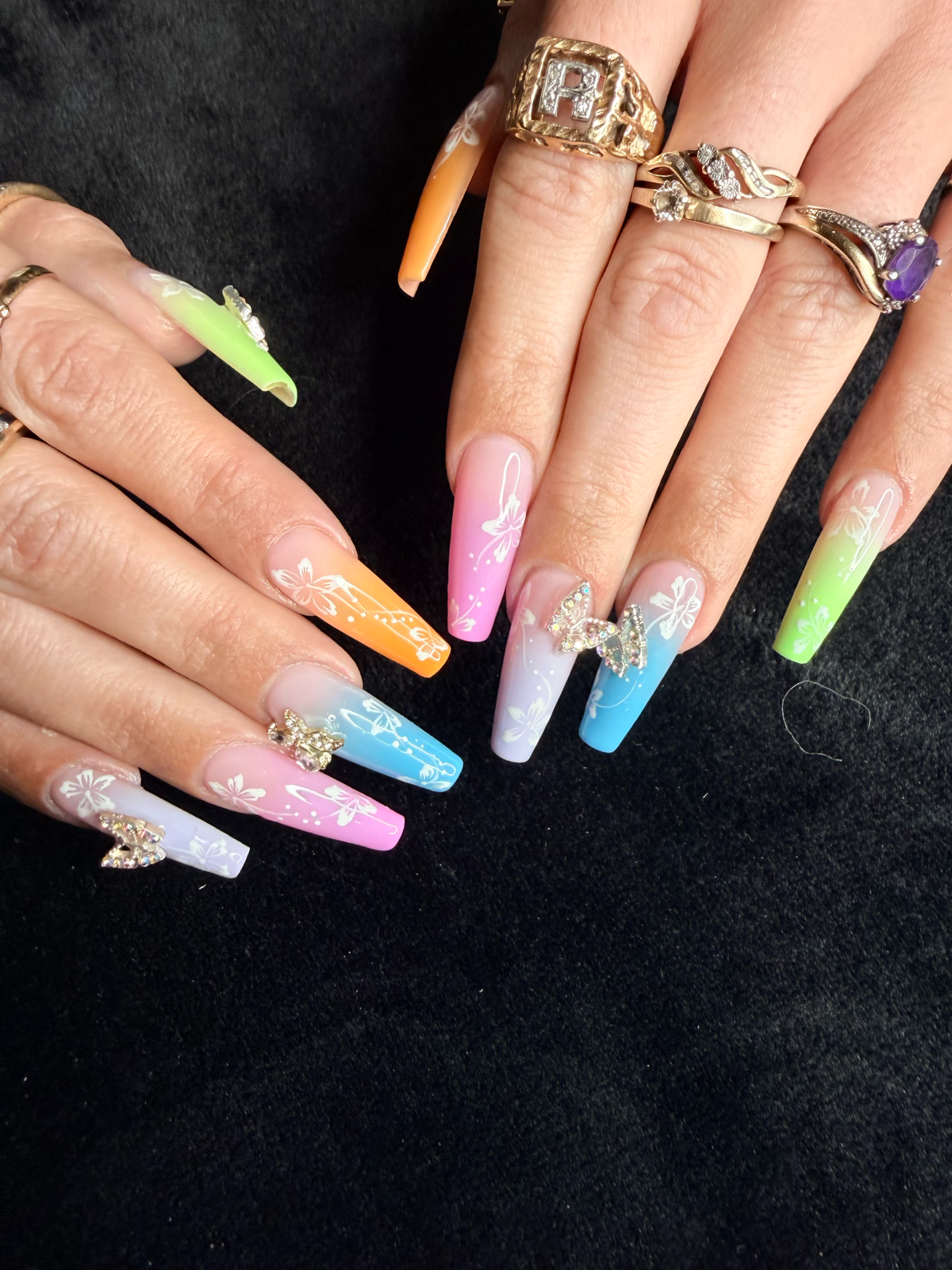 Elegant almond nail design
